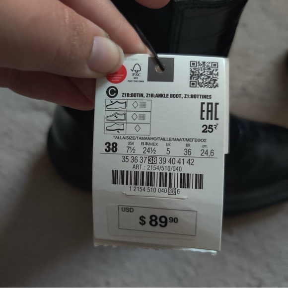 Zara Glossy Patent Black Croc Embossed Vegan Leather Combat Boots Slip On - Picture 9 of 9